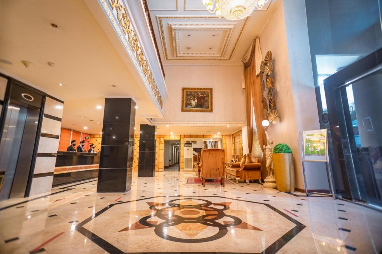 Olympic Hotel Джакарта Экстерьер фото
