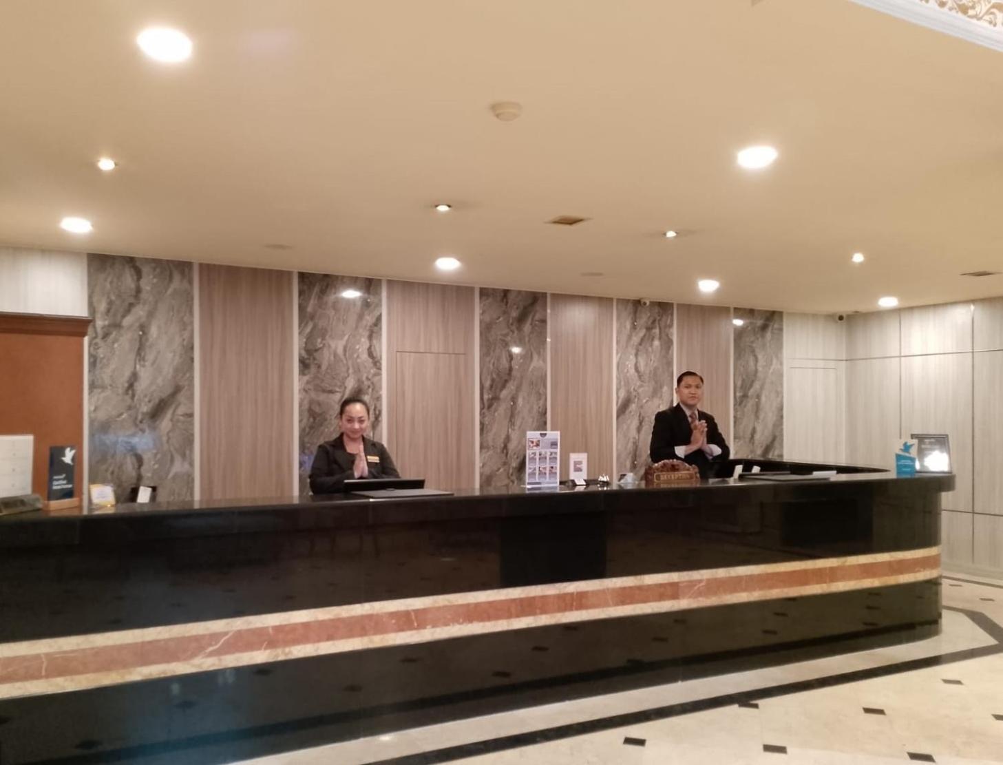 Olympic Hotel Джакарта Экстерьер фото