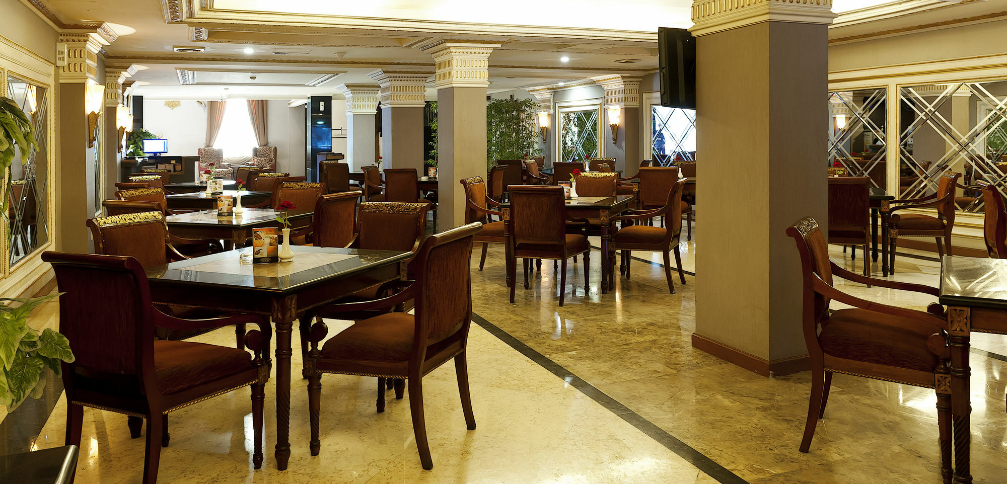Olympic Hotel Джакарта Экстерьер фото